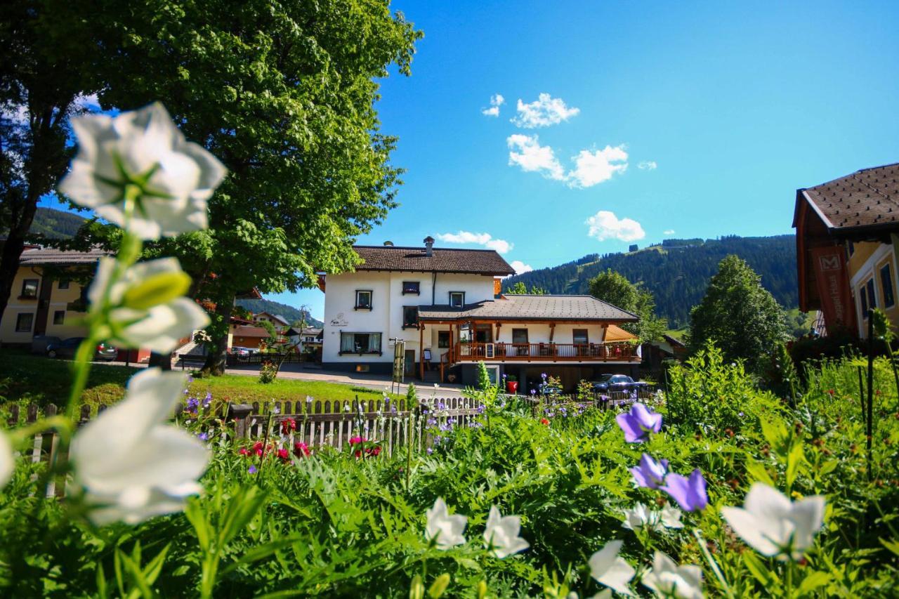 Kia Ora Hotel Restaurant Ваграйн Экстерьер фото